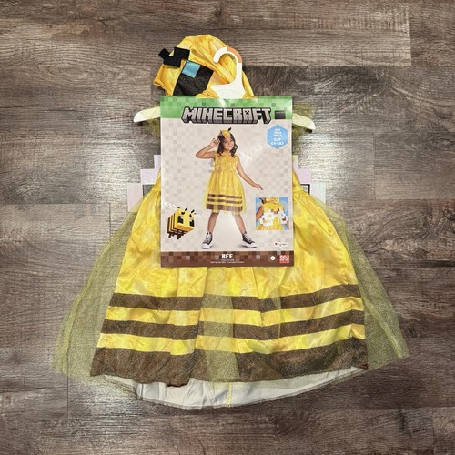 Nwt minecraft bee halloween - nwt,